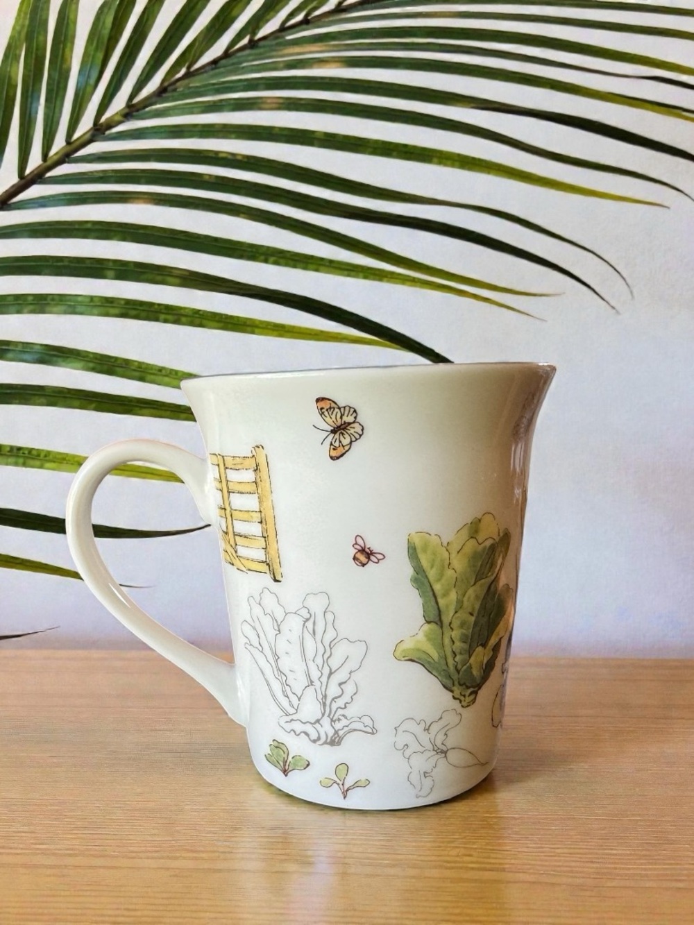 Peter Rabbit Garden Vegetables Ceramic Coffee Mug Cup Beatrix Potter - Picture 3 of 12